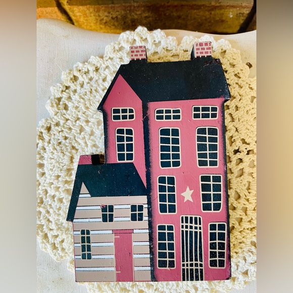 *Town House Blocks Primitive Burgundy Shelf Sitter - Picture 8 of 12